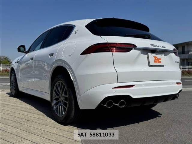 Maserati Grecale 2023-10 7455540-12