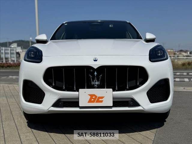 Maserati Grecale 2023-10 7455540-8