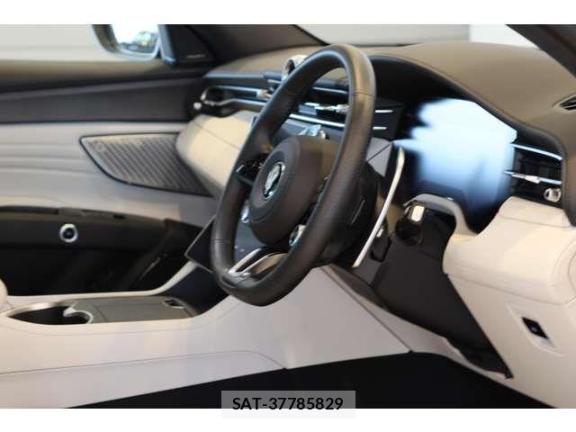 Maserati Grecale 2025-08 7725295-15