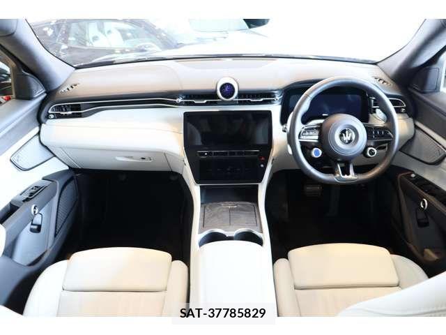 Maserati Grecale 2025-08 7725295-1