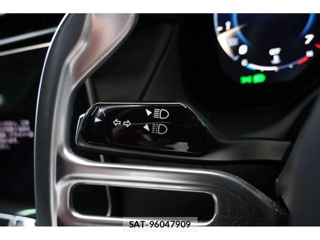 Maserati Grecale 2023-08 7962510-12