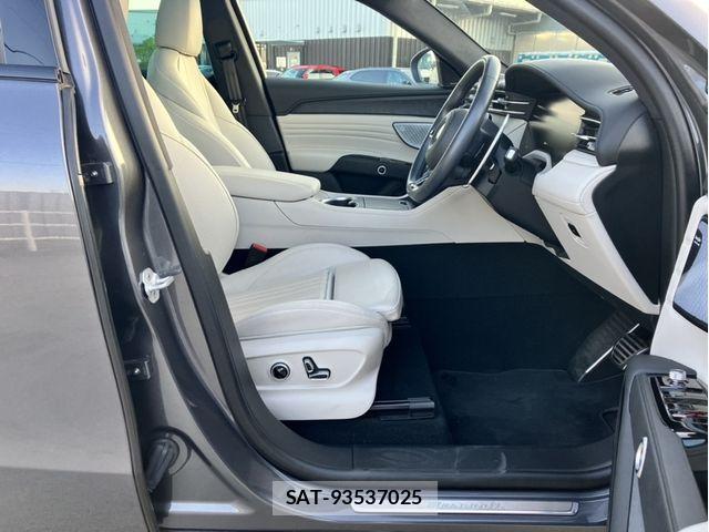 Maserati Grecale 2023-07 8315274-9