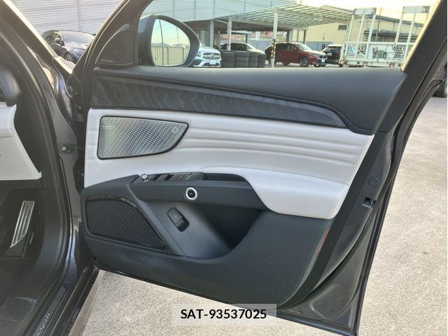 Maserati Grecale 2023-07 8315274-11