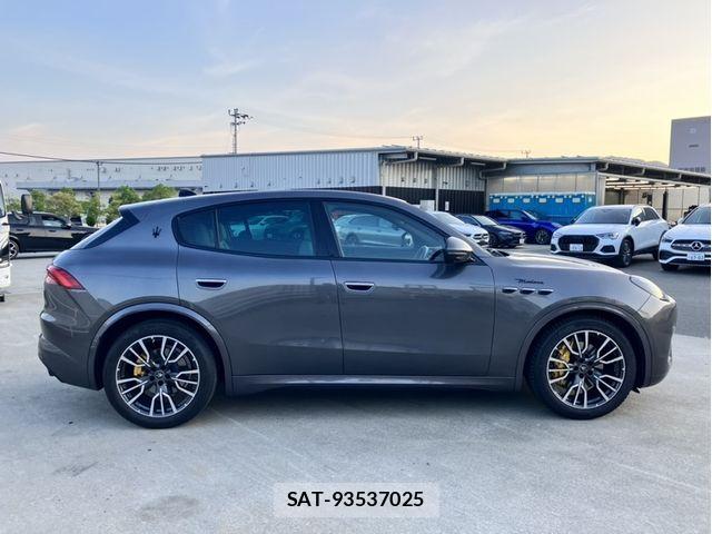 Maserati Grecale 2023-07 8315274-4