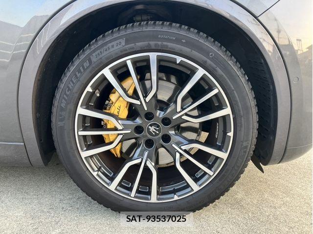 Maserati Grecale 2023-07 8315274-5