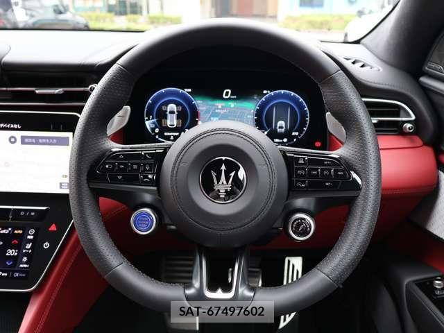 Maserati Grecale 2025-09 8354889-13