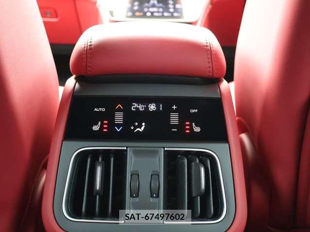 Maserati Grecale 2025-09 8354889-19