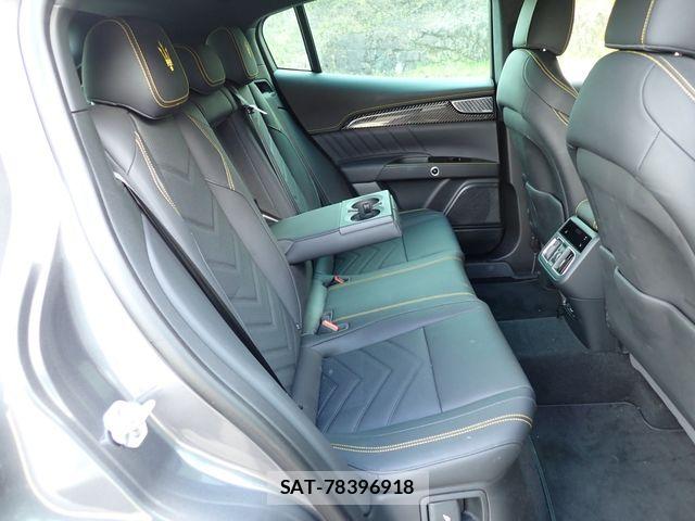 Maserati Grecale 2023-10 8354888-21
