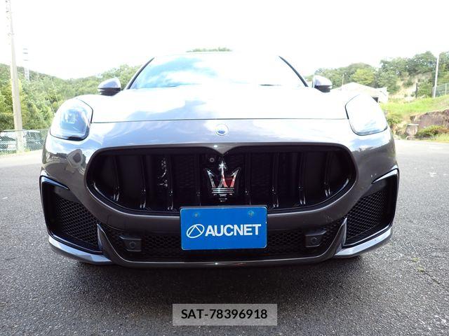 Maserati Grecale 2023-10 8354888-4