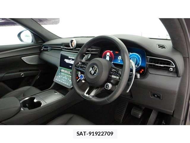 Maserati Grecale 2024-07 8457856-8