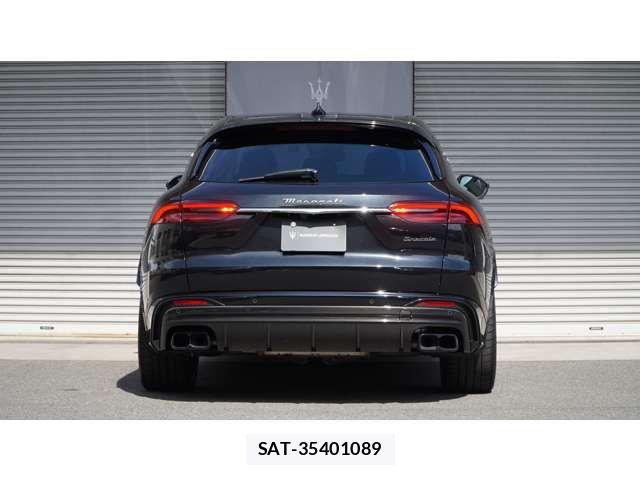 Maserati Grecale 2023-12 8457854-3