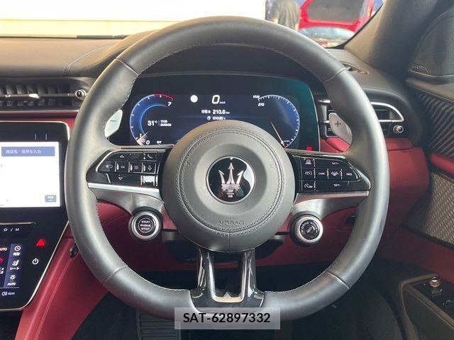 Maserati Grecale 2023-07 8525631-10