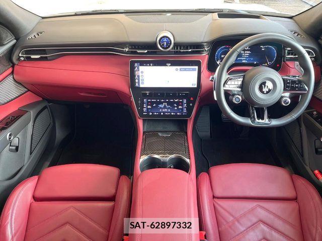 Maserati Grecale 2023-07 8525631-1
