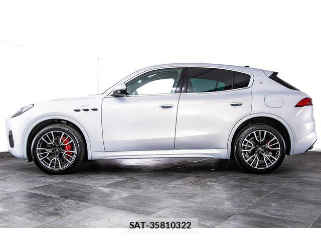 Maserati Grecale 2023-04 8830088-6
