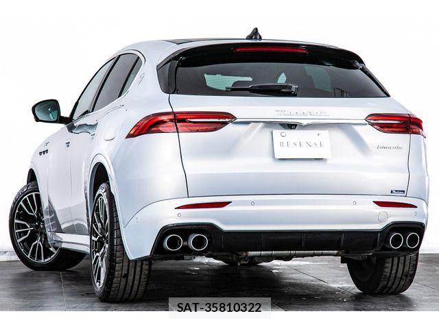 Maserati Grecale 2023-04 8830088-8