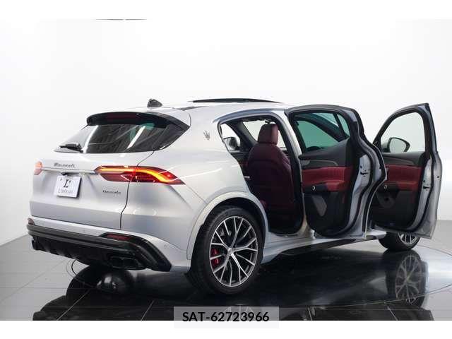Maserati Grecale 2023-12 8849670-2