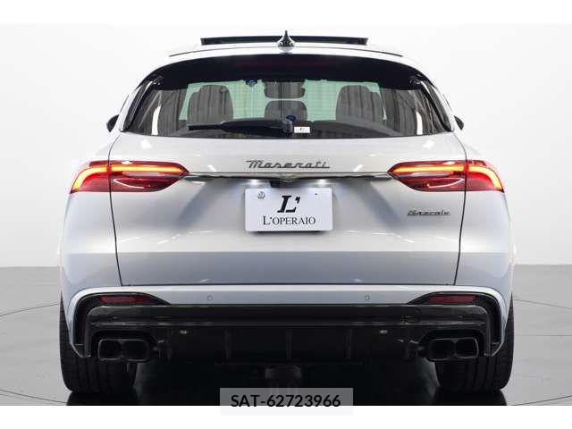 Maserati Grecale 2023-12 8849670-3