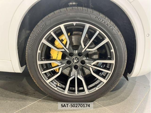 Maserati Grecale 2023-06 8880622-5