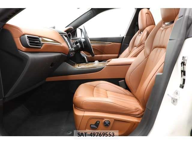 Maserati LEVANTE 2018-11 807820-8