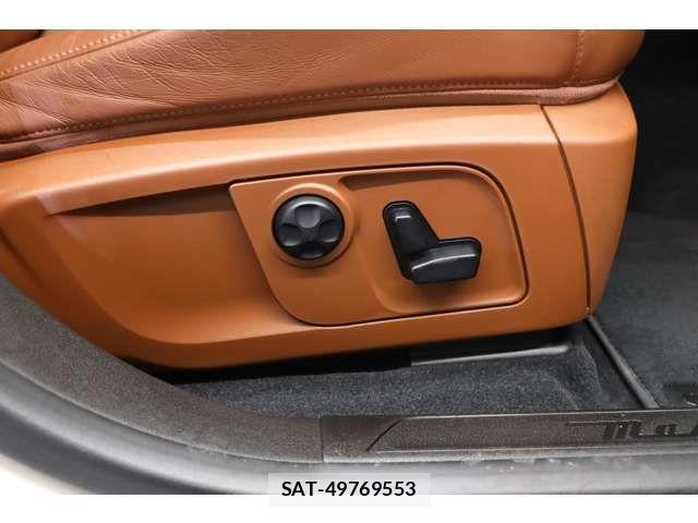 Maserati LEVANTE 2018-11 807820-12