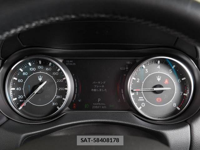 Maserati LEVANTE 2023-06 1182362-10