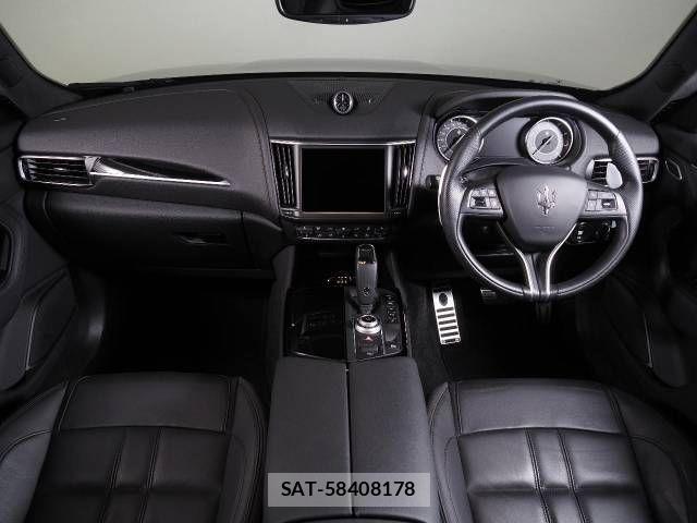 Maserati LEVANTE 2023-06 1182362-5