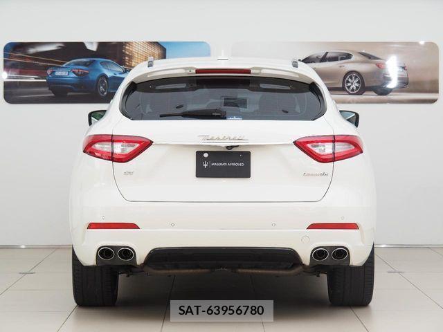 Maserati LEVANTE 2018-05 1197891-17