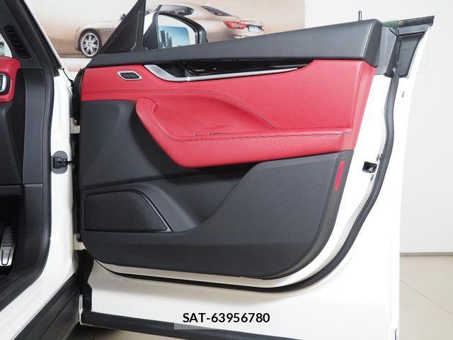 Maserati LEVANTE 2018-05 1197891-8