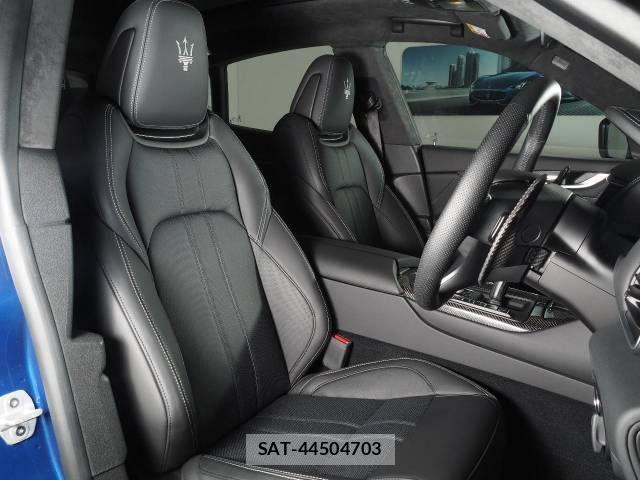 Maserati LEVANTE 2022-11 1217572-8