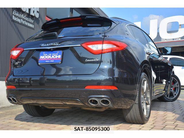 Maserati LEVANTE 2018-06 1222599-4