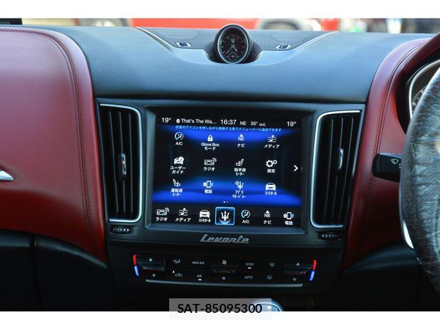 Maserati LEVANTE 2018-06 1222599-8