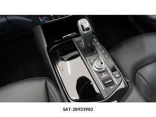 Maserati LEVANTE 2022-12 1236953-9