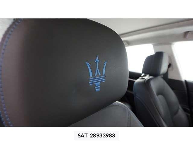 Maserati LEVANTE 2022-12 1236953-14