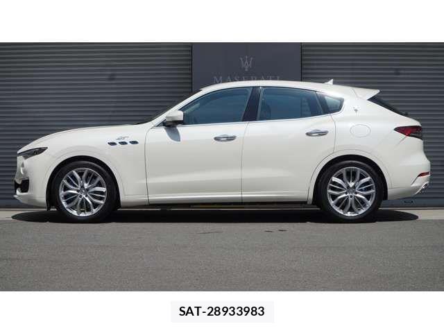 Maserati LEVANTE 2022-12 1236953-1