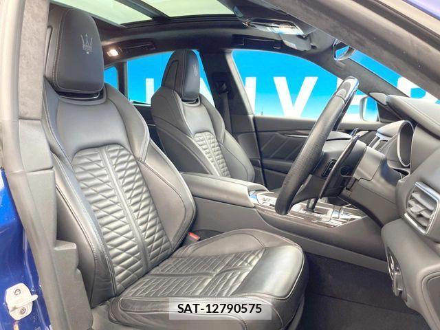 Maserati LEVANTE 2021-06 1313788-9