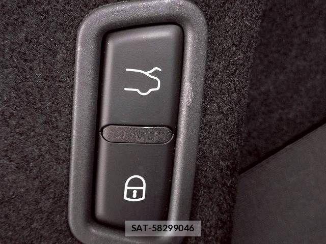 Maserati LEVANTE 2019-07 1328264-4