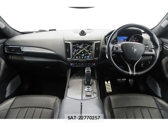Maserati LEVANTE 2020-09 1413356-9