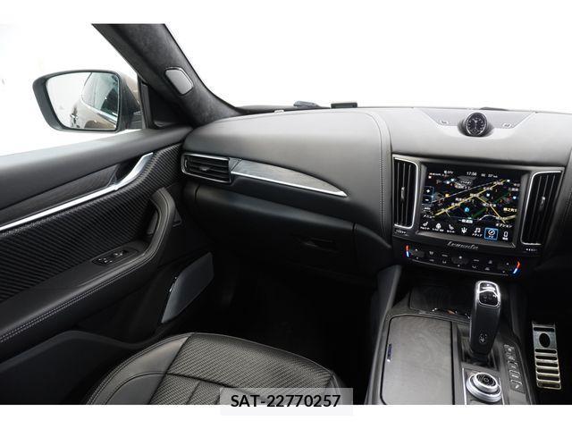 Maserati LEVANTE 2020-09 1413356-10