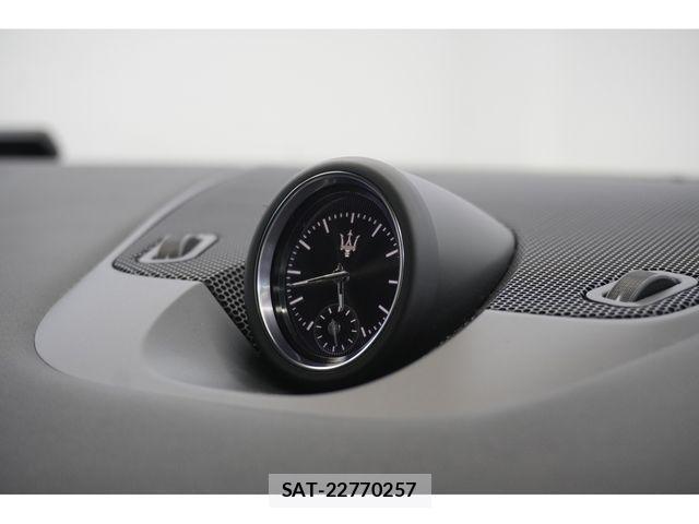 Maserati LEVANTE 2020-09 1413356-18