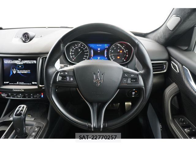 Maserati LEVANTE 2020-09 1413356-25