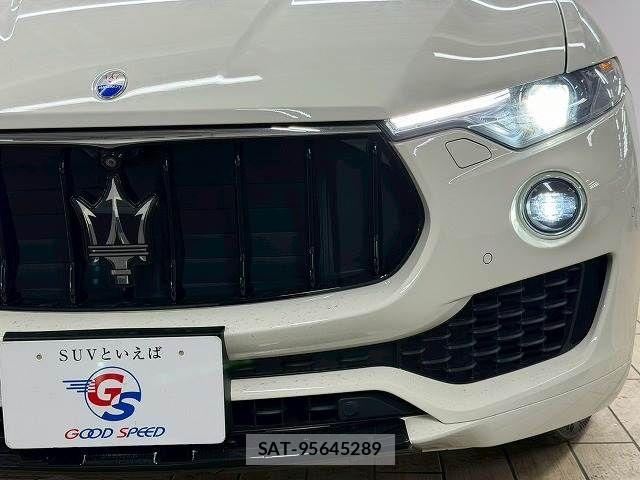 Maserati LEVANTE 2018-06 1744719-11