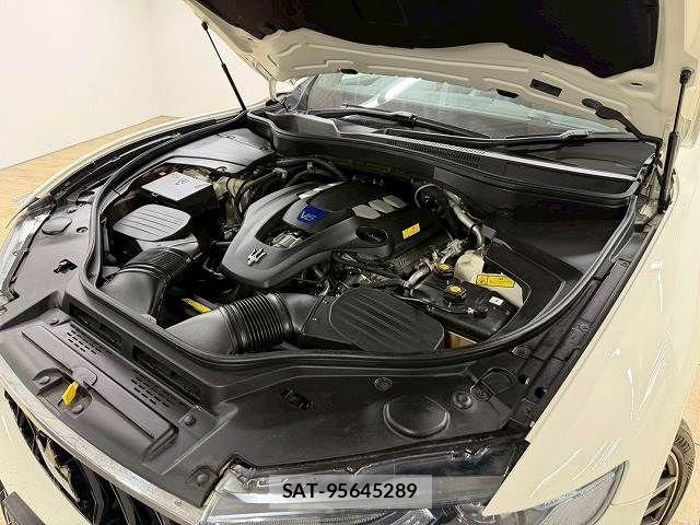 Maserati LEVANTE 2018-06 1744719-14