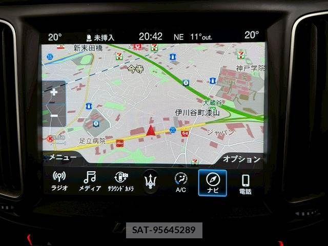 Maserati LEVANTE 2018-06 1744719-2