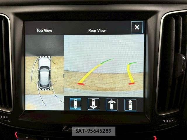 Maserati LEVANTE 2018-06 1744719-3