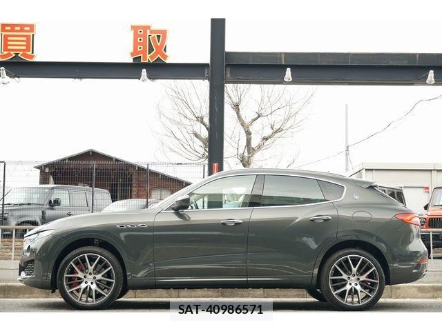 Maserati LEVANTE 2017-01 3414562-12