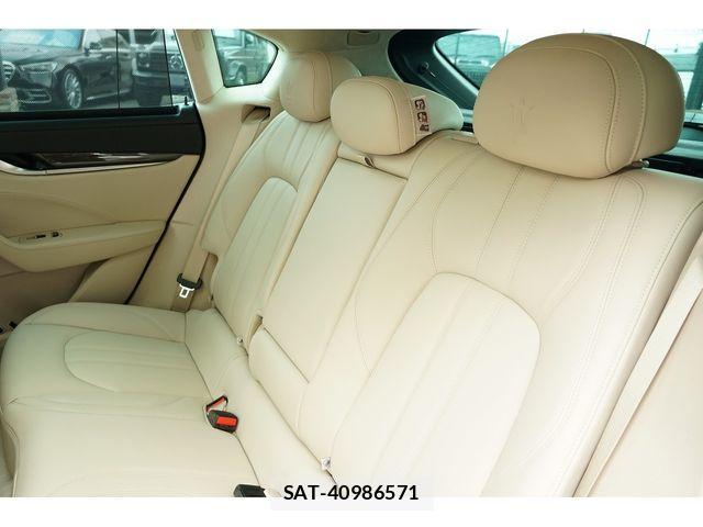 Maserati LEVANTE 2017-01 3414562-17