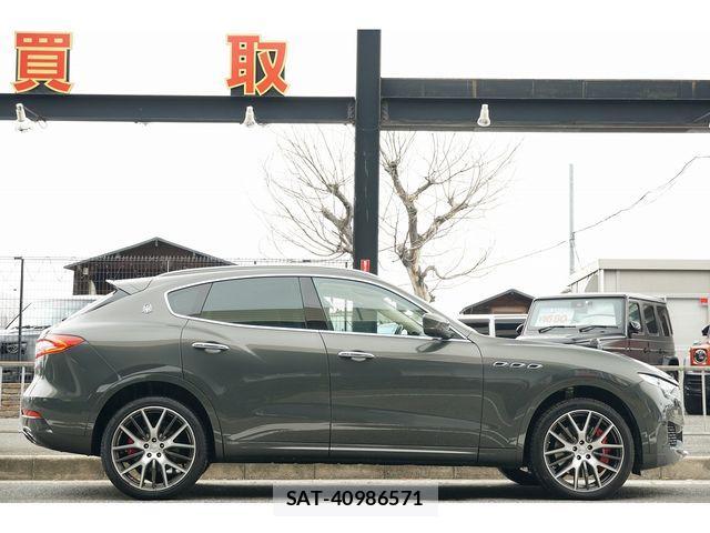 Maserati LEVANTE 2017-01 3414562-1