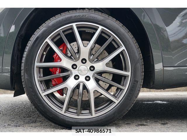 Maserati LEVANTE 2017-01 3414562-20