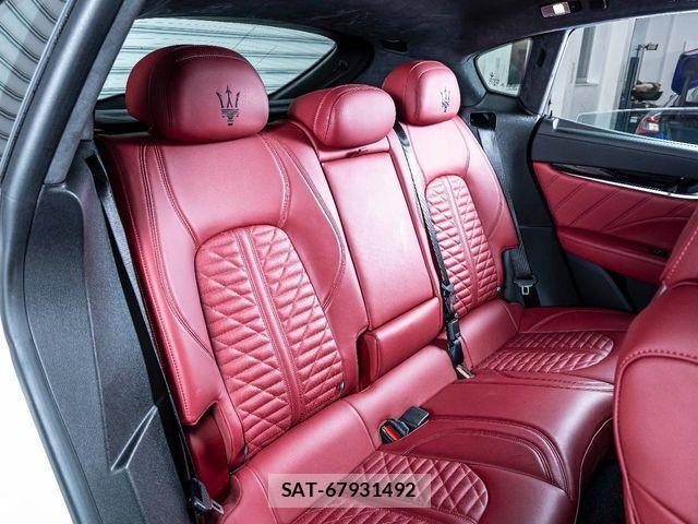 Maserati LEVANTE 2022-12 3675288-10