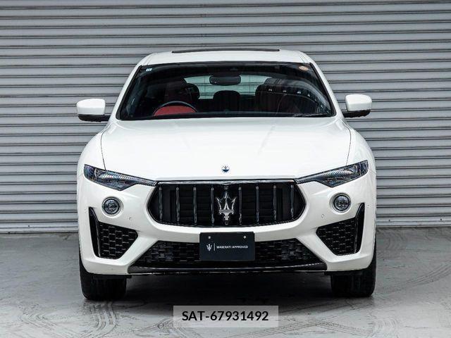 Maserati LEVANTE 2022-12 3675288-16